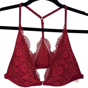 VICTORIA'S SECRET Red Lace Racerback Wireless Bralette Bra V-Neck Sexy sz Small